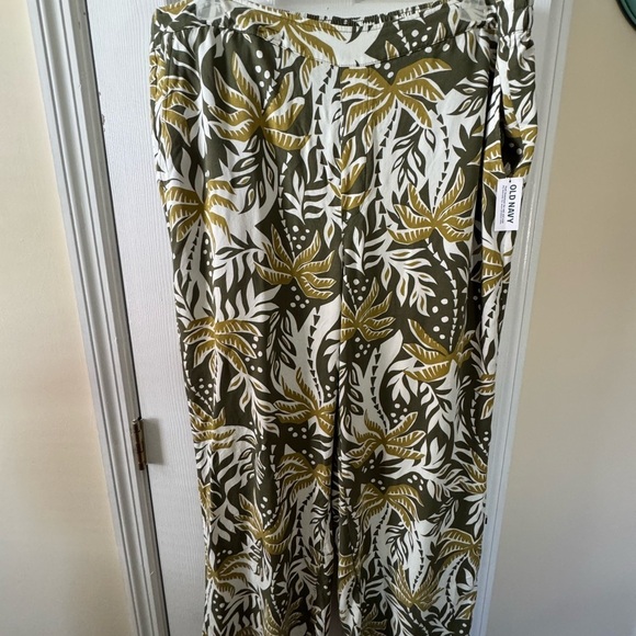 Tropical Leaf Print old navy Wide-Leg Pants - Picture 2 of 6